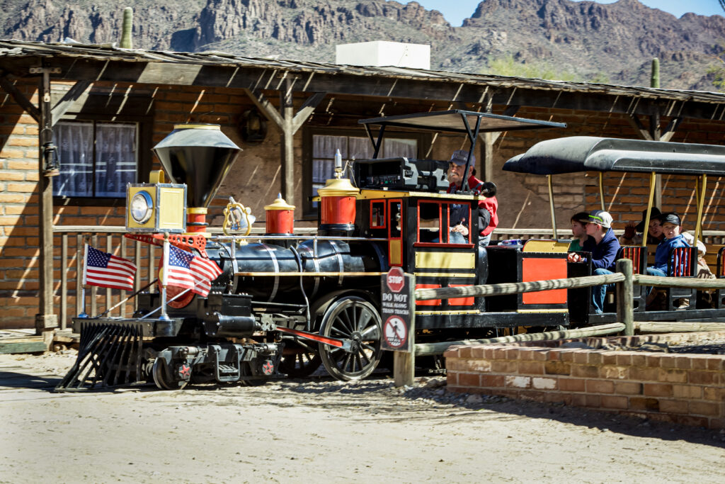 Attractions 14 552250FB 1D15 4E70 ADD1 A9AD7E463747 1 100 o 1