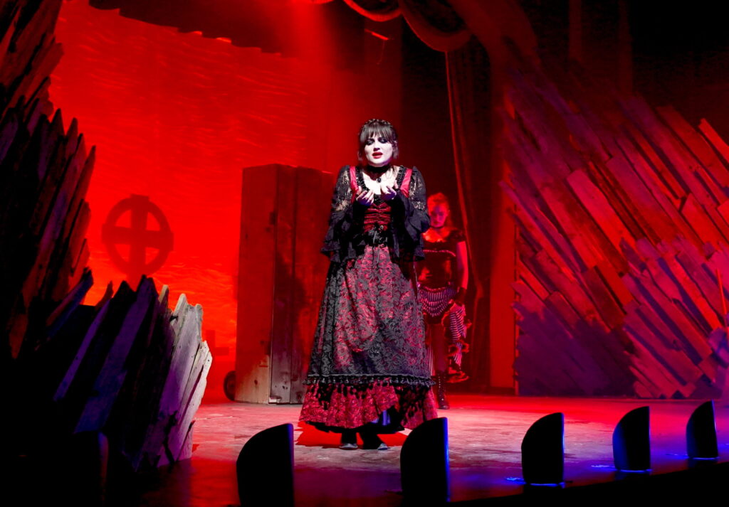 LOVE IS BLINDNESS musical3 scaled 1